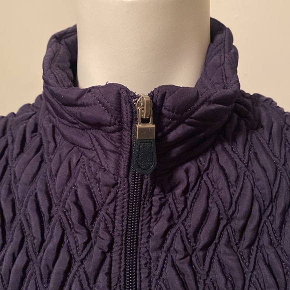 Taylor Brooke  Vest M. Zipper Ftont Exc Shape - Picture 7 of 10